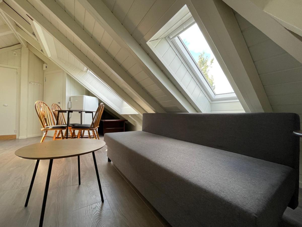 Stunning Hilltop Nest Unparalleled Views - Ideal For Tourists Business Apartamento *